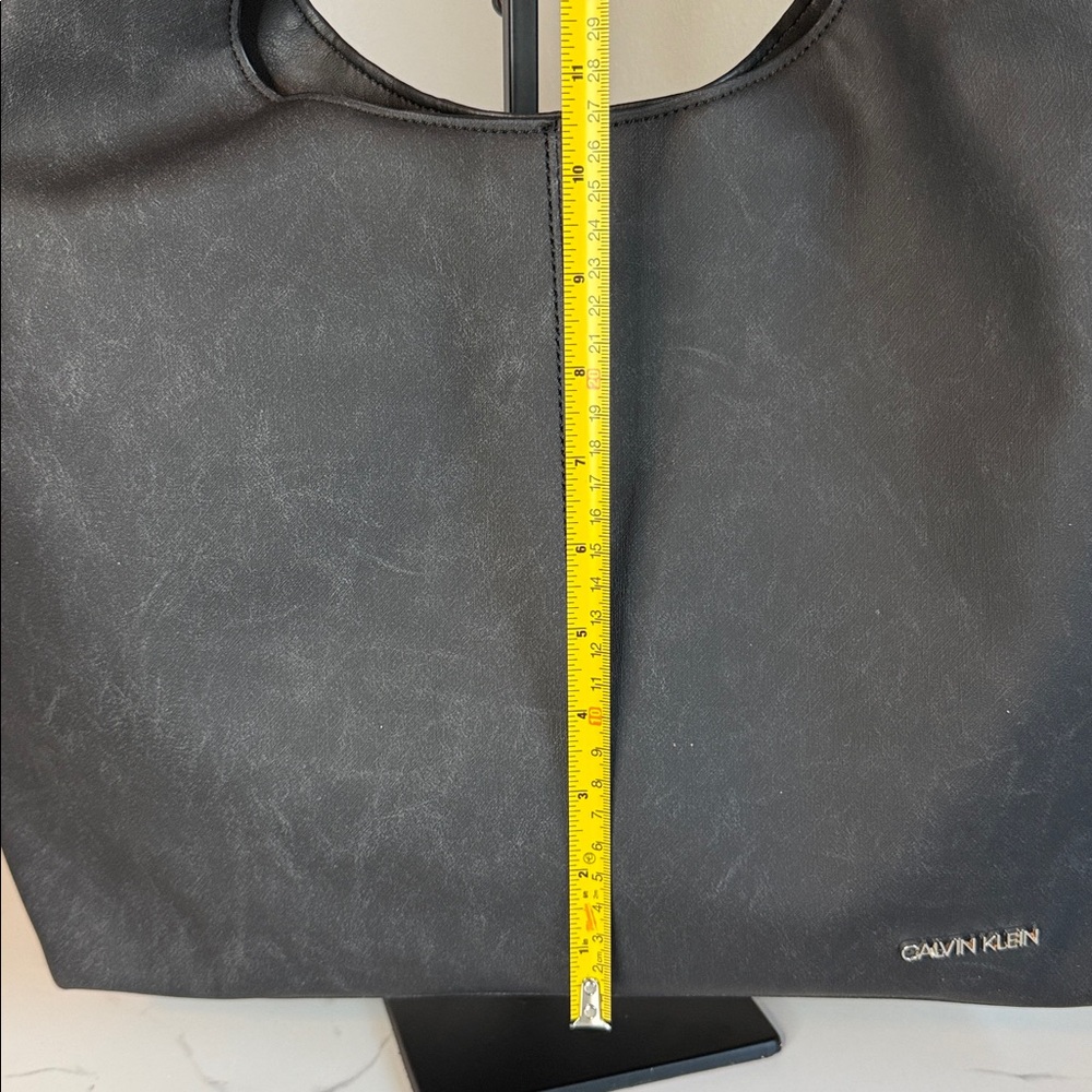 Calvin Klein Kylee Tote Bag - Picture 10 of 11